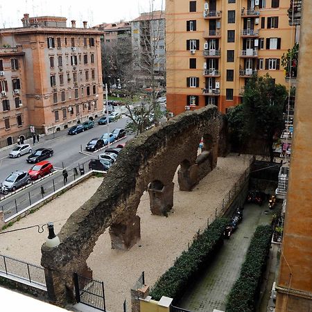 A Testaccio Da Max Рим Екстер'єр фото